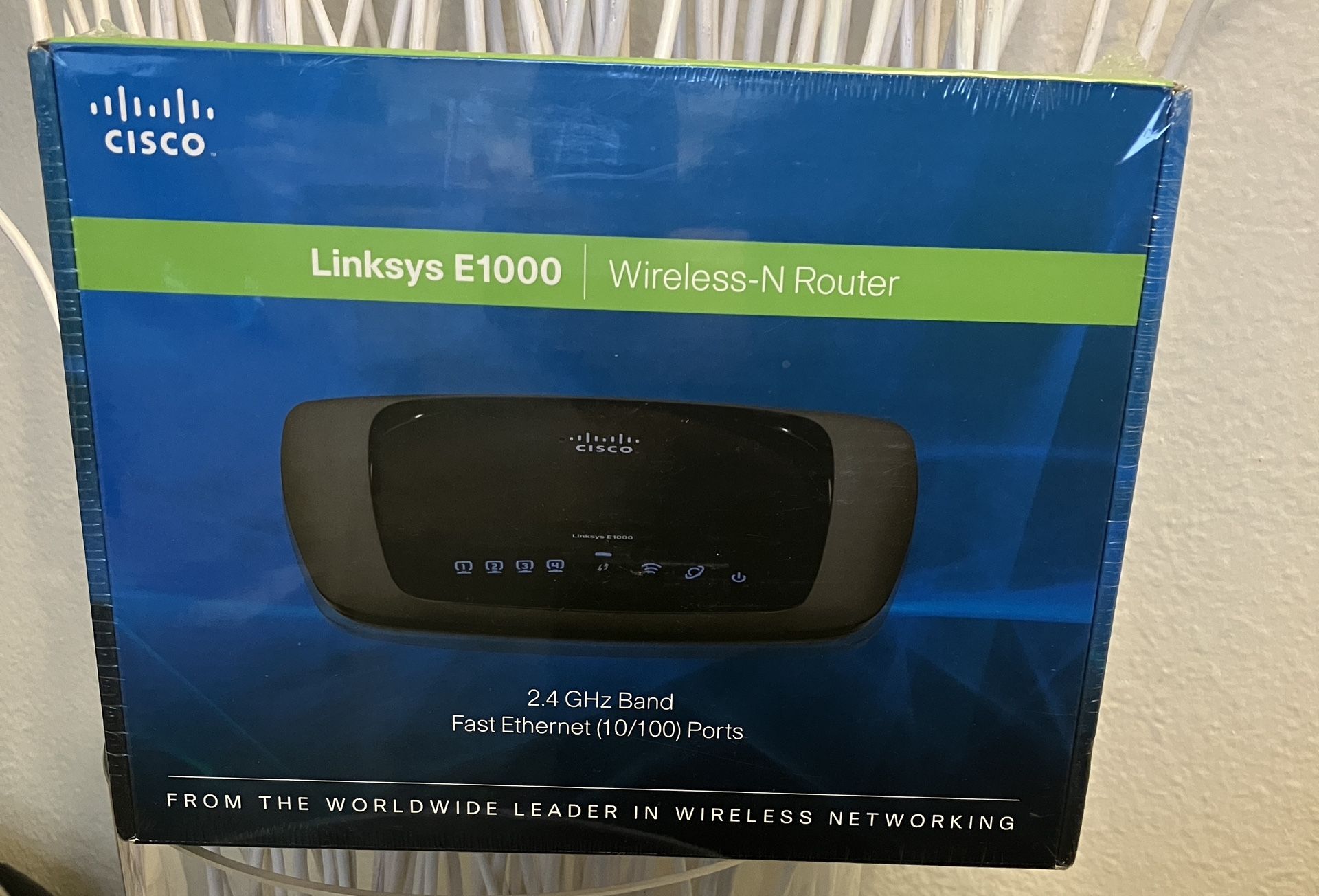 CISCO-LINKSYS E1000 Wireless-N Router-REDUCED - MUST SELL