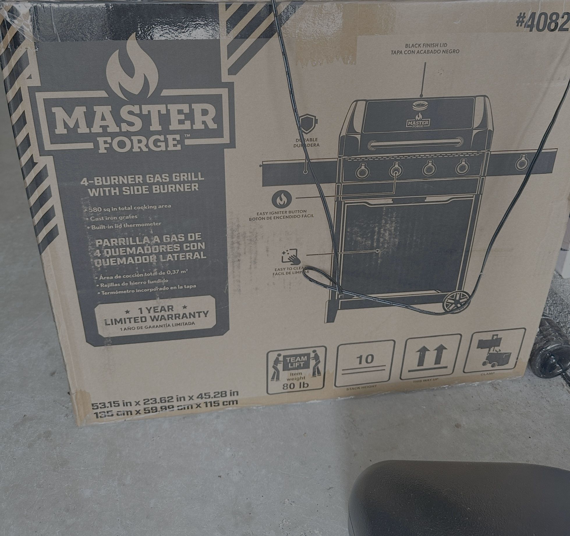 4 Burner Gas Grill NEW