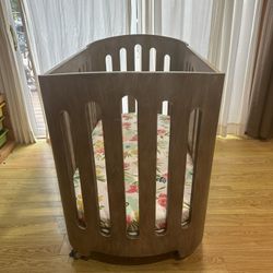 Oval Crib