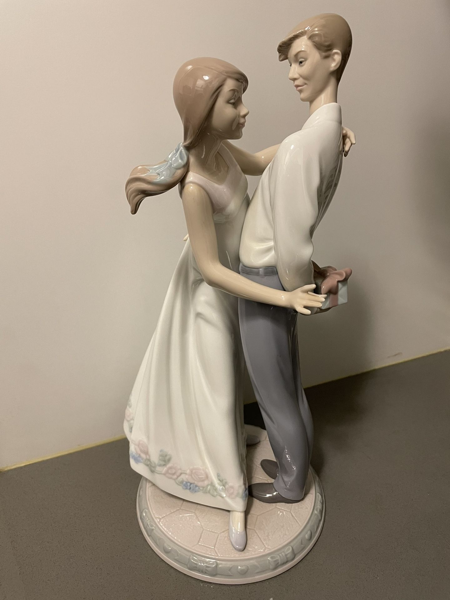 Retired Lladro “Love’s Little Surprises” #6746 Without Original Box
