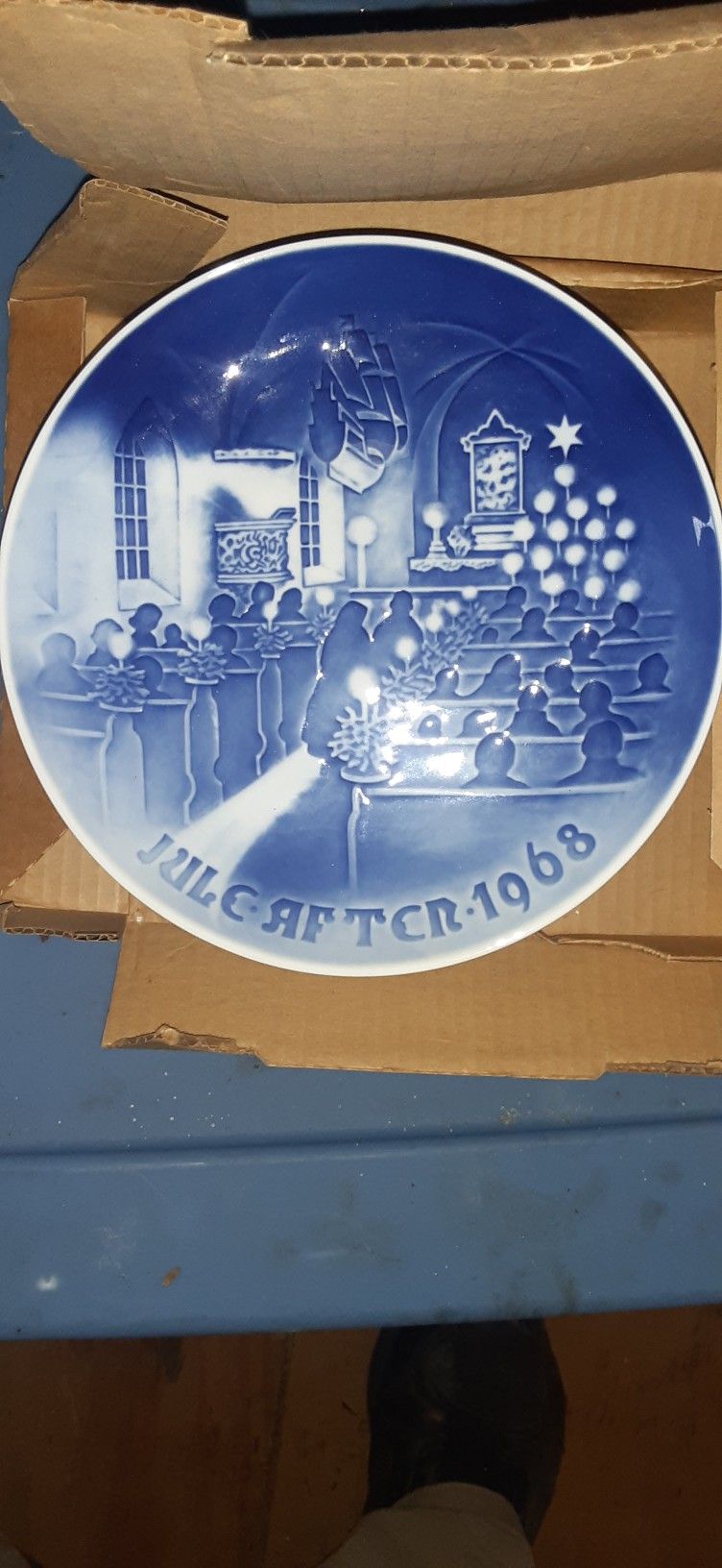 B&h Christmas Plates
