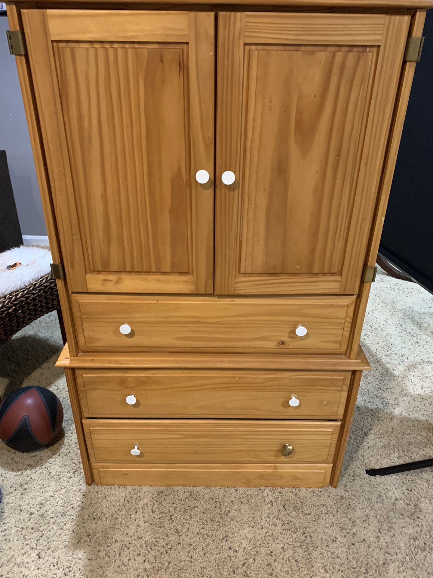 Dresser