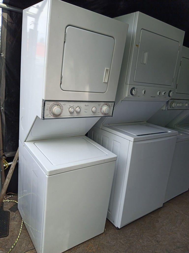 24 W Whirlpool Washer And Dryer Stackable Both Works Good