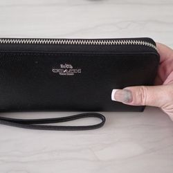 Coach Black Zip Wallet