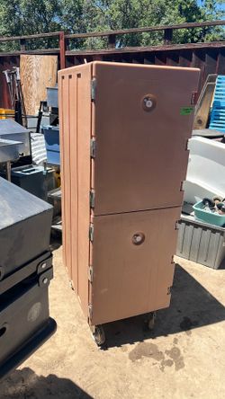 Cambro-  dual transport food container