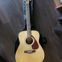 Yamaha Acoustic Guitar F325