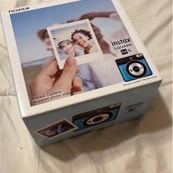 Instant Camera