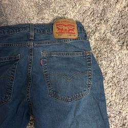 Two Pair Of Levi Jeans And One Pair Of Shorts For Young Kids/yung Adult