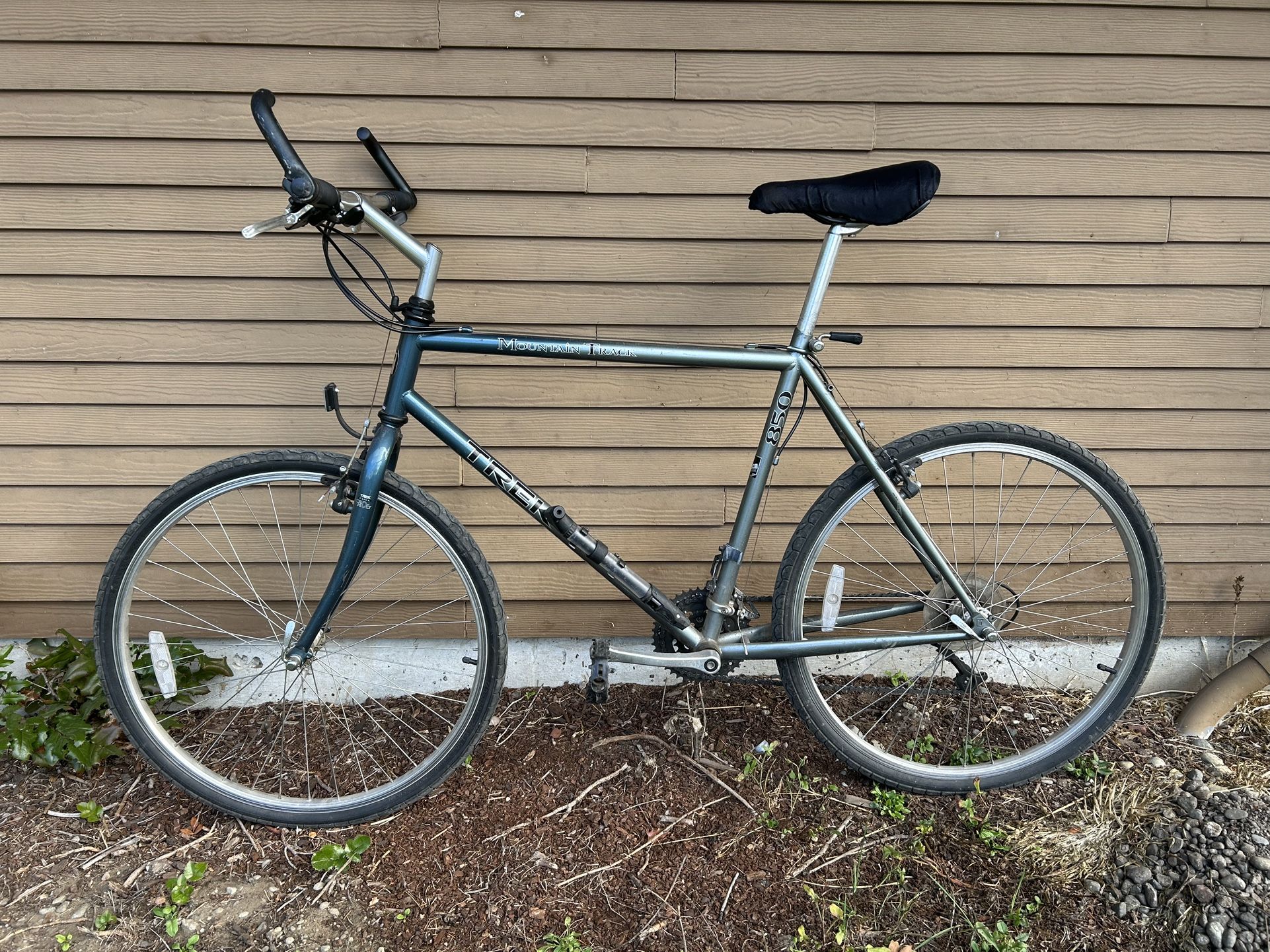 Trek 850 Mountain Bike