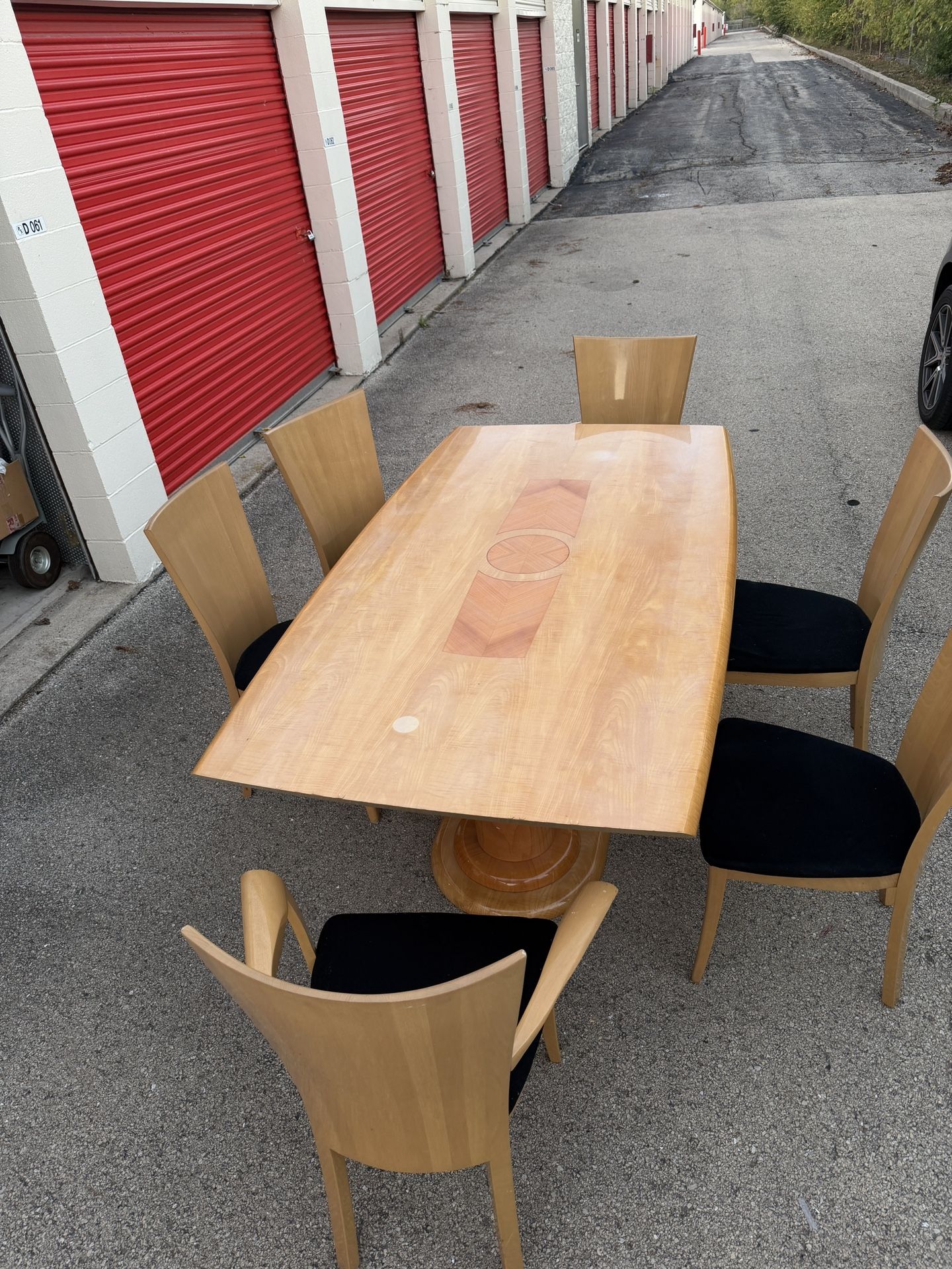 Italian Modern Dining Table Set – 6 Chairs – High Gloss Wood Finish