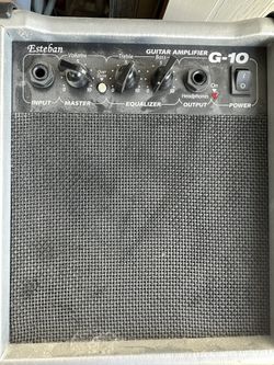 Esteban Guitar Amp Works Good
