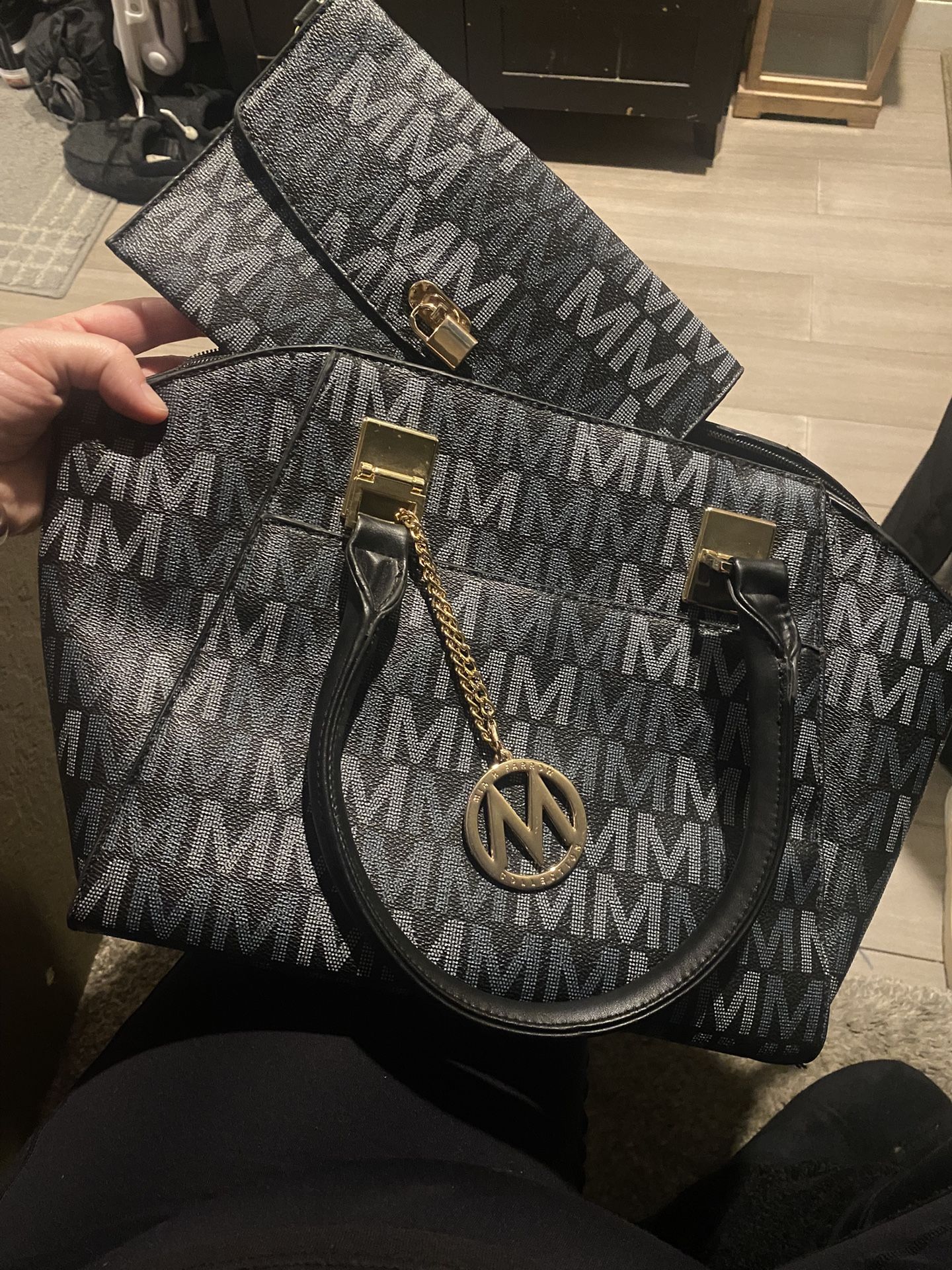 Mía k Farrow Tote Bag And Clutch