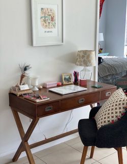 Office desk and chair