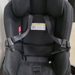 Nuna Rava Car Seat