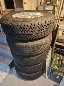 Jeep wheels and tires