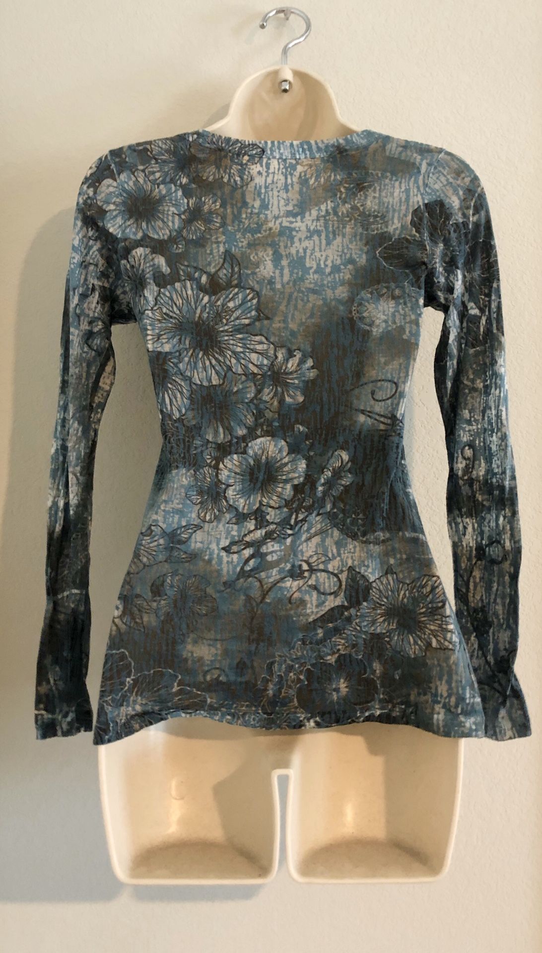 Like new Popinjay sheer top.