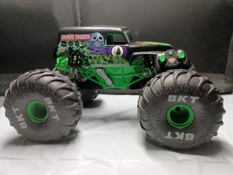 Monster Jam Grave DiggerRC Remote Control 