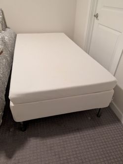 2 Single Bed Bases + 2 Mattresses – Like New