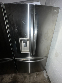 LG 3‑Door Refrigerator Stainless w/ Ice Maker – Priced to move