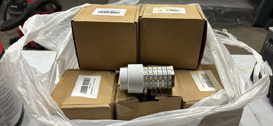 GU2  LED Light Bulbs Qty 28