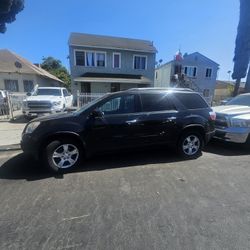 Black GMC Arcadia. 2011