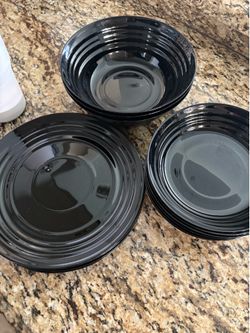 Black ikea dishes