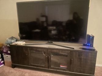 Samsung 60” With Stand