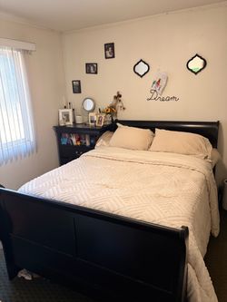 Bedroom set