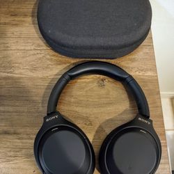 Sony XM4 Headphones 