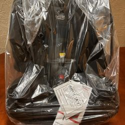 Brand New  Britax Car Seat (never Used) 
