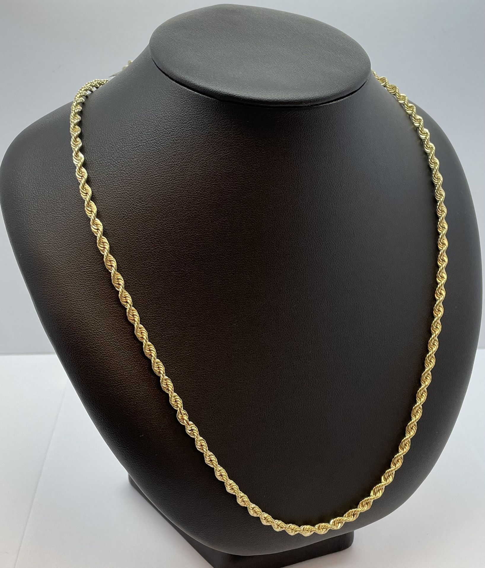14K Gold Rope Chain.