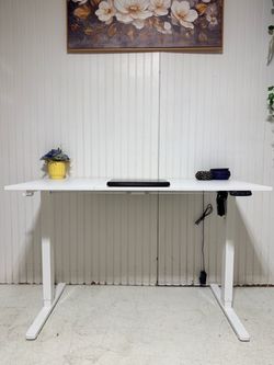 Electric standing desk, Escritorio