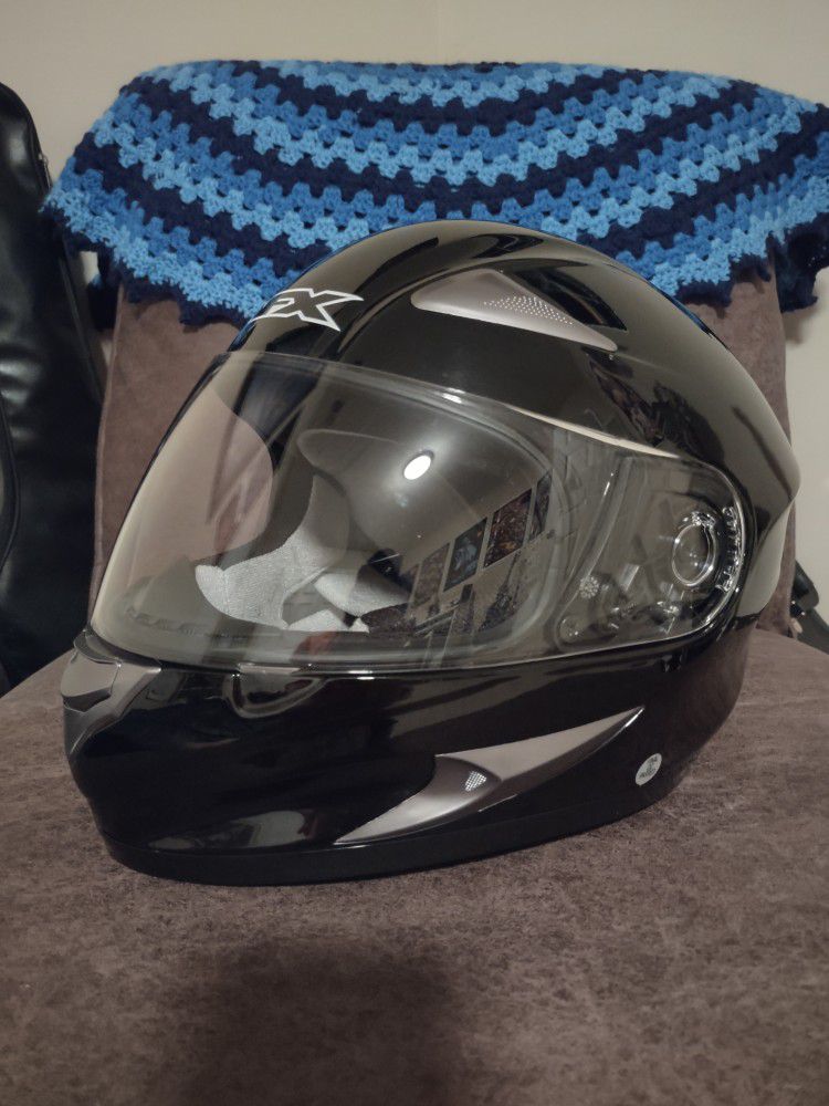 Brand NEW AFX Helmet - Full face - NEW