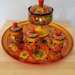 Beautiful Decorative Vases And Art Pieces