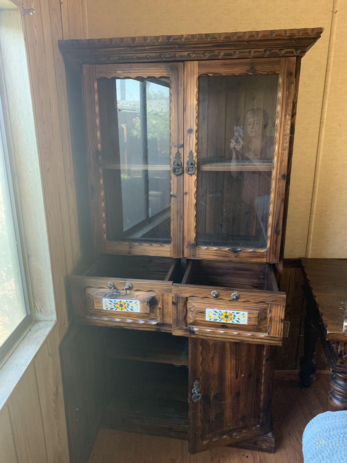 Needs to be picked up Wednesday morning. Antique hutch and dining table. Located near 16th St. and Bell Road