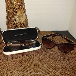 Marc Jacobs Sunnies & Fashion Glasses with Case