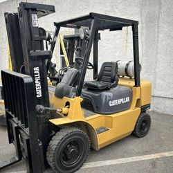 Caterpillar Forklift 5000 Lb Capacity 3 Stage Size Shift, Solid Pneumatic