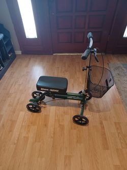 Knee scooter