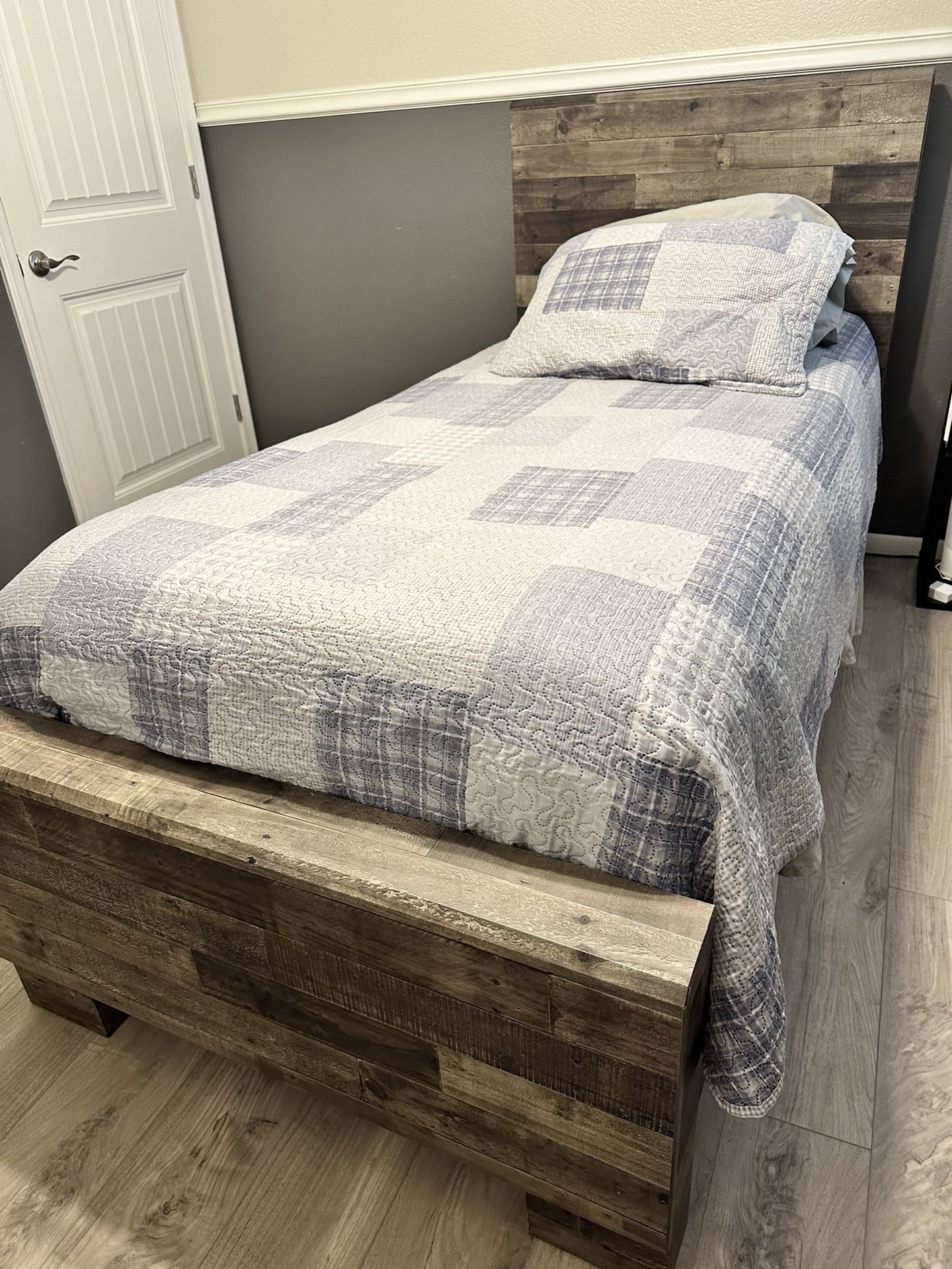 Twin Bed