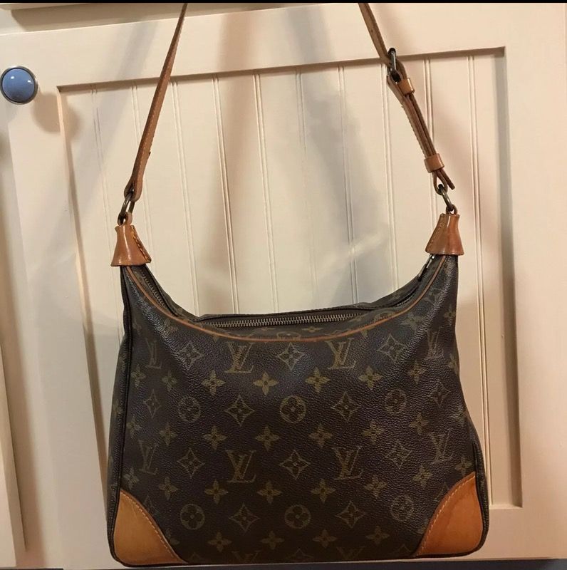 100% AUTHENTIC LOUIS VUITTON