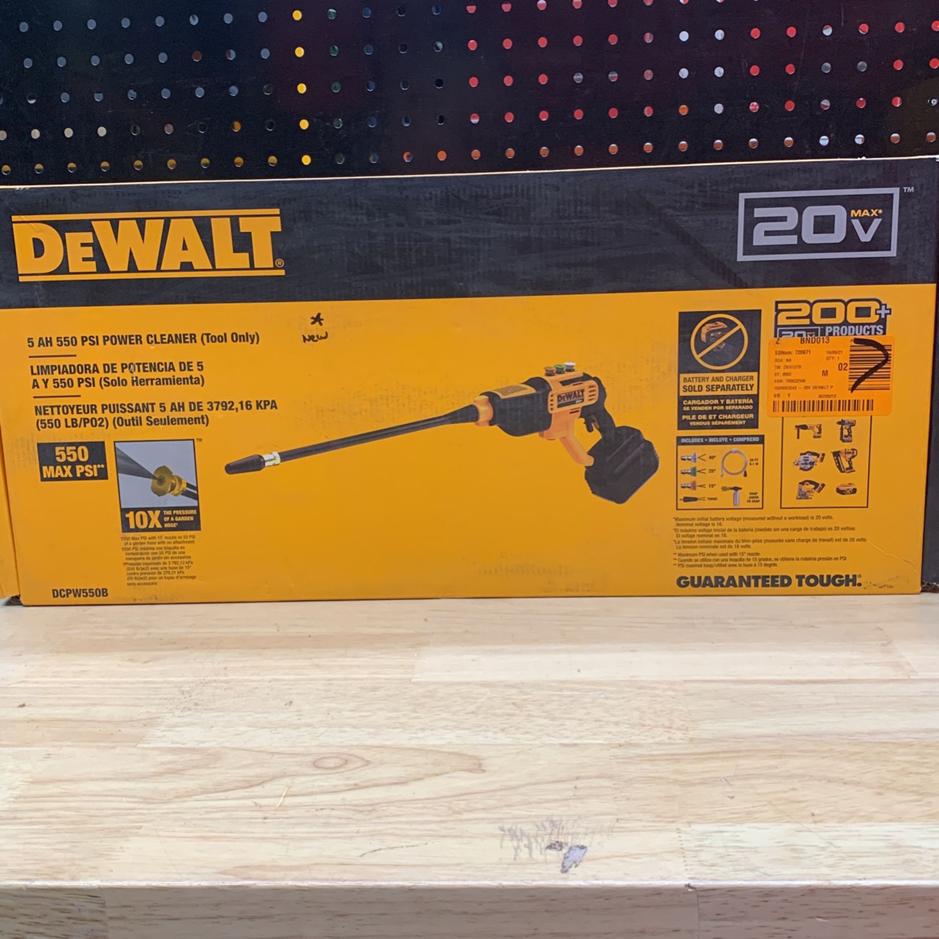 DEWALT 20V MAX 550 PSI 1.0 GPM Cold Water Cordless Electric