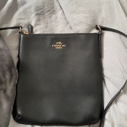 Coach Crossbody (Dm To Negotiate)