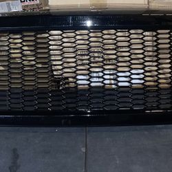 Ford F-250 / F-550 Super Duty Grille for 2005 to 2007