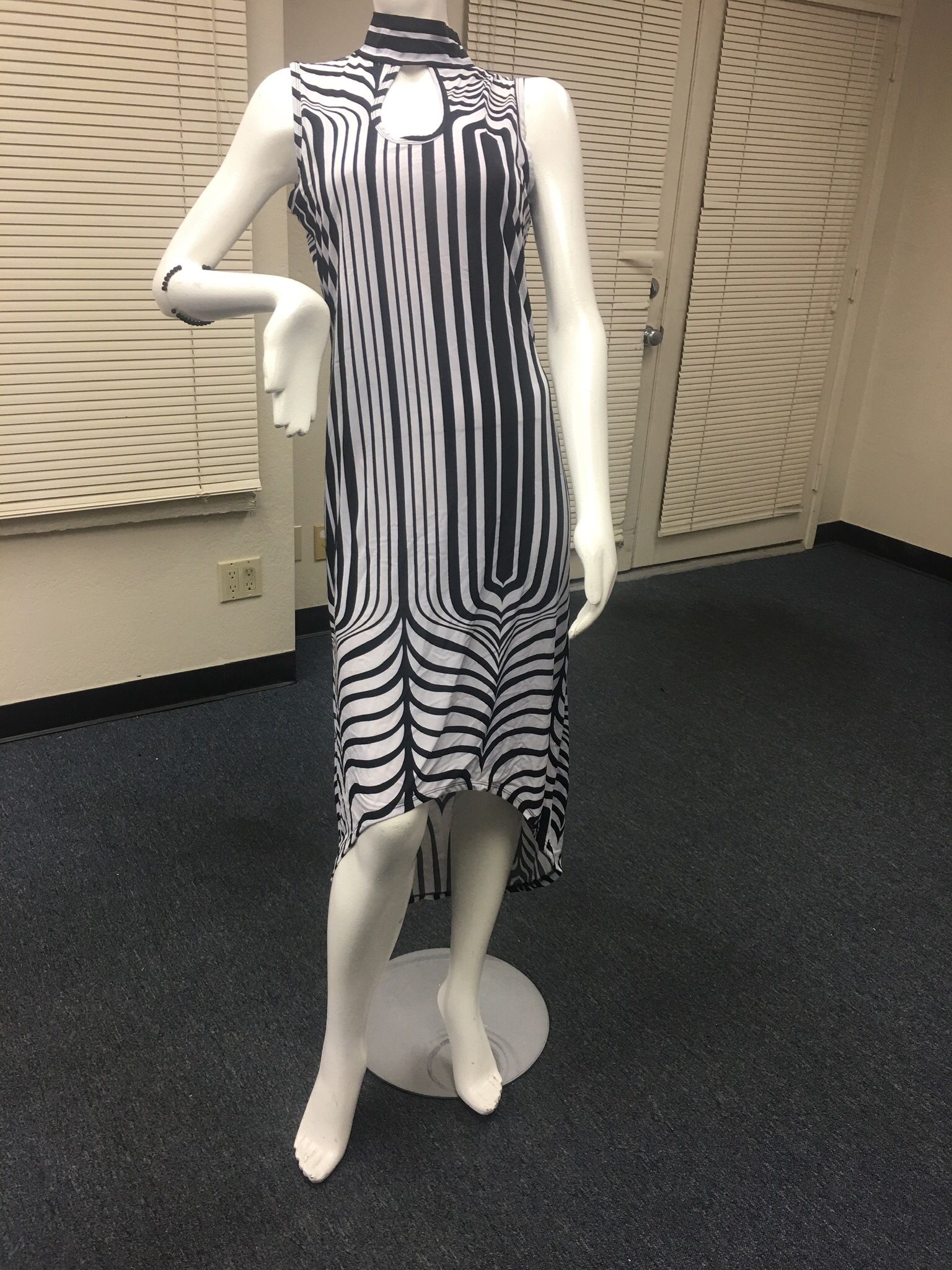 Simply Fashions Black & White Fitted Dress - Large