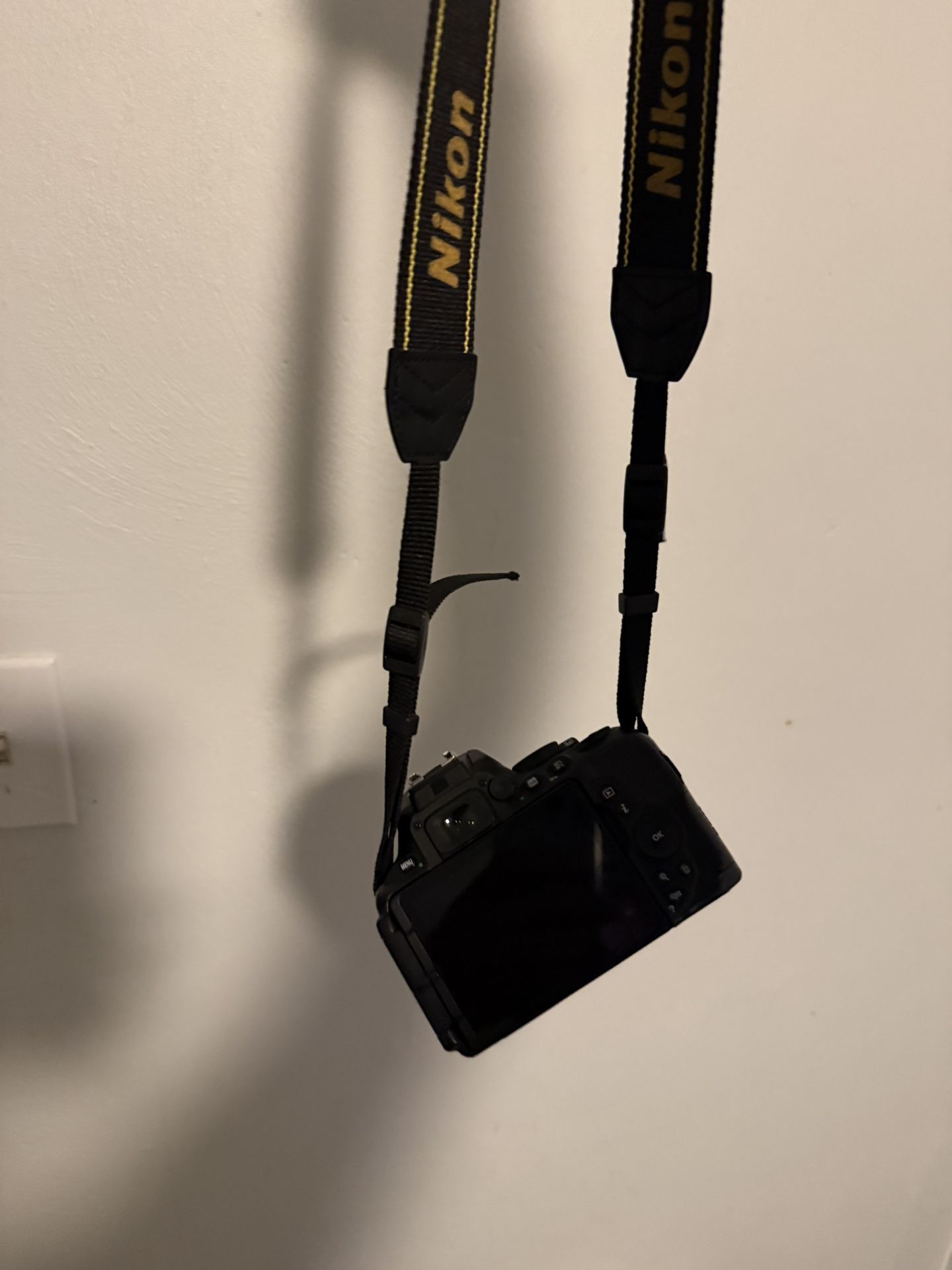 Nikon D5600 