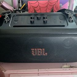 JBL PartyBox OTG ESS W/Microphone