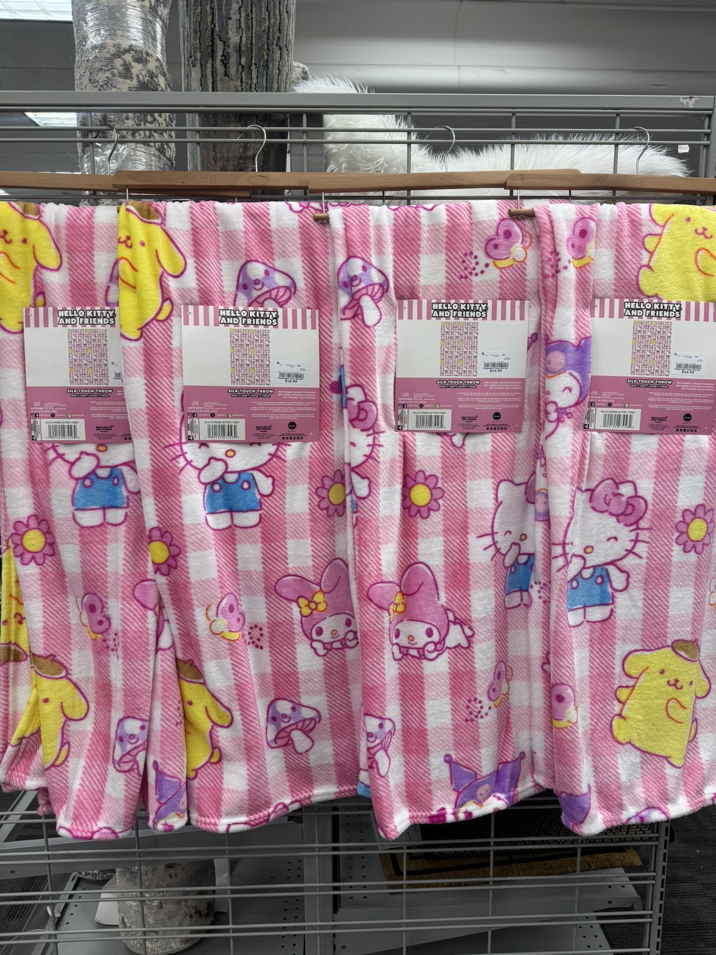 Hello Kitty & Friends