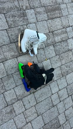 Figure Ice Skates – Youth/Teen (2 Pairs)