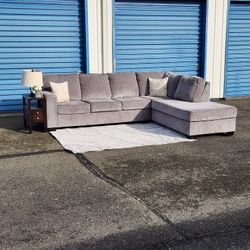 Sectional Sofa From Ashley Furniture Excellent Condition FREE DELIVERY 
