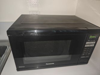 Panasonic Countertop Microwave 1.2 cu. ft.